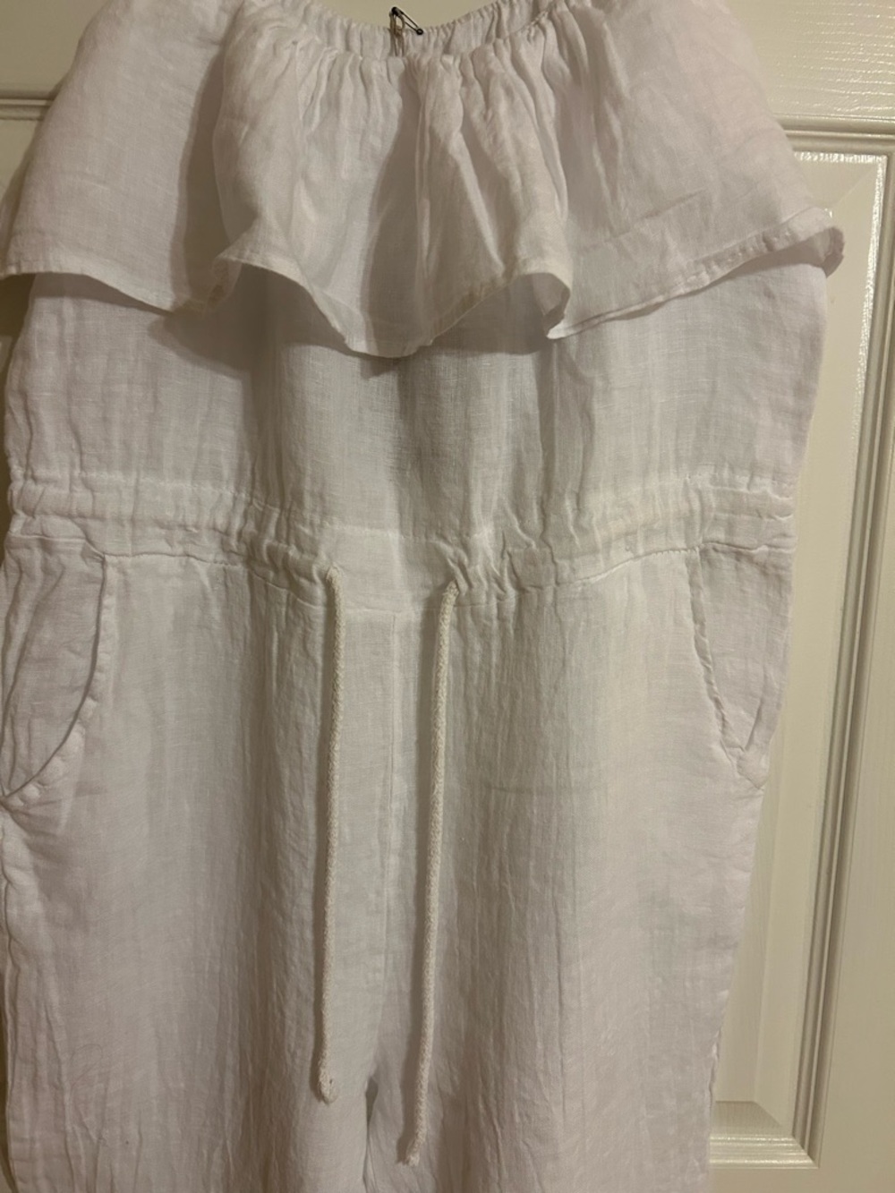 Fox White Linen Ruffle - Picture 5 of 11